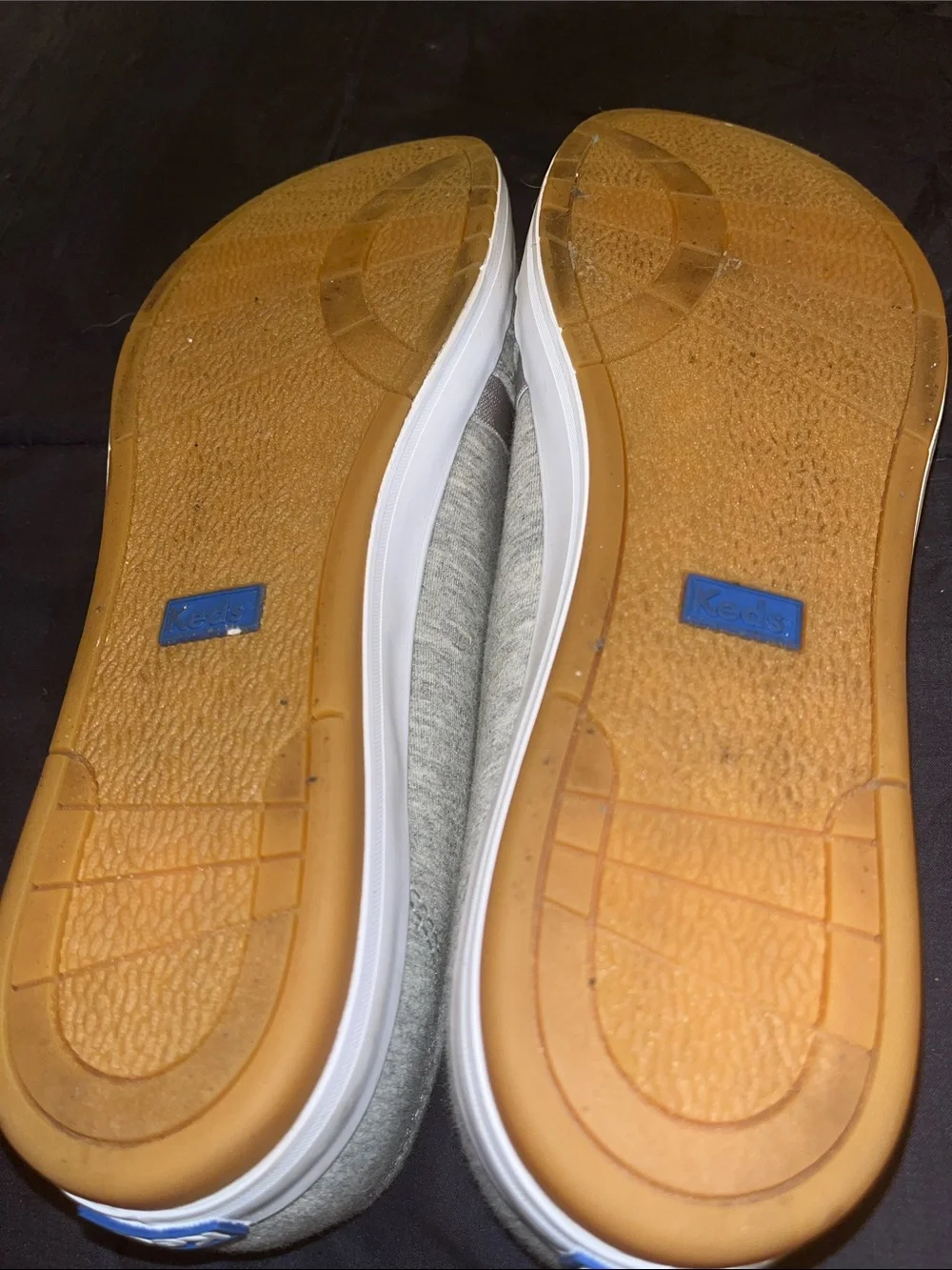 Ladies sneakers
